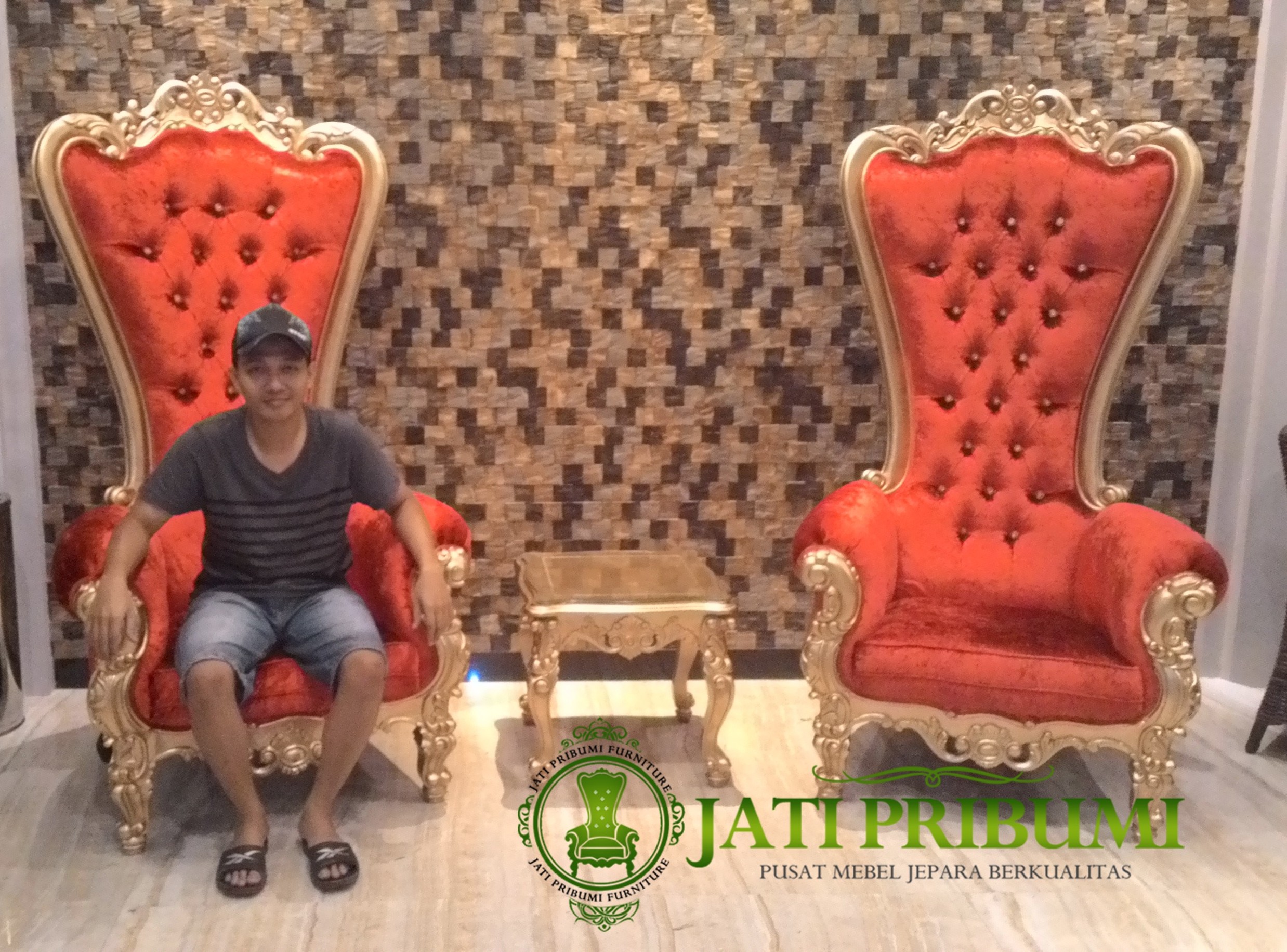 owner Jati Pribumi Furniture